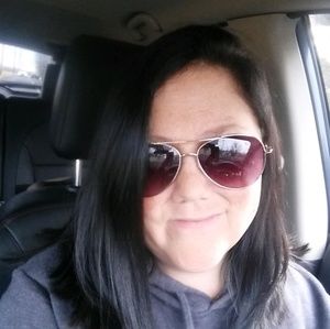 Meet your Posher, Kara